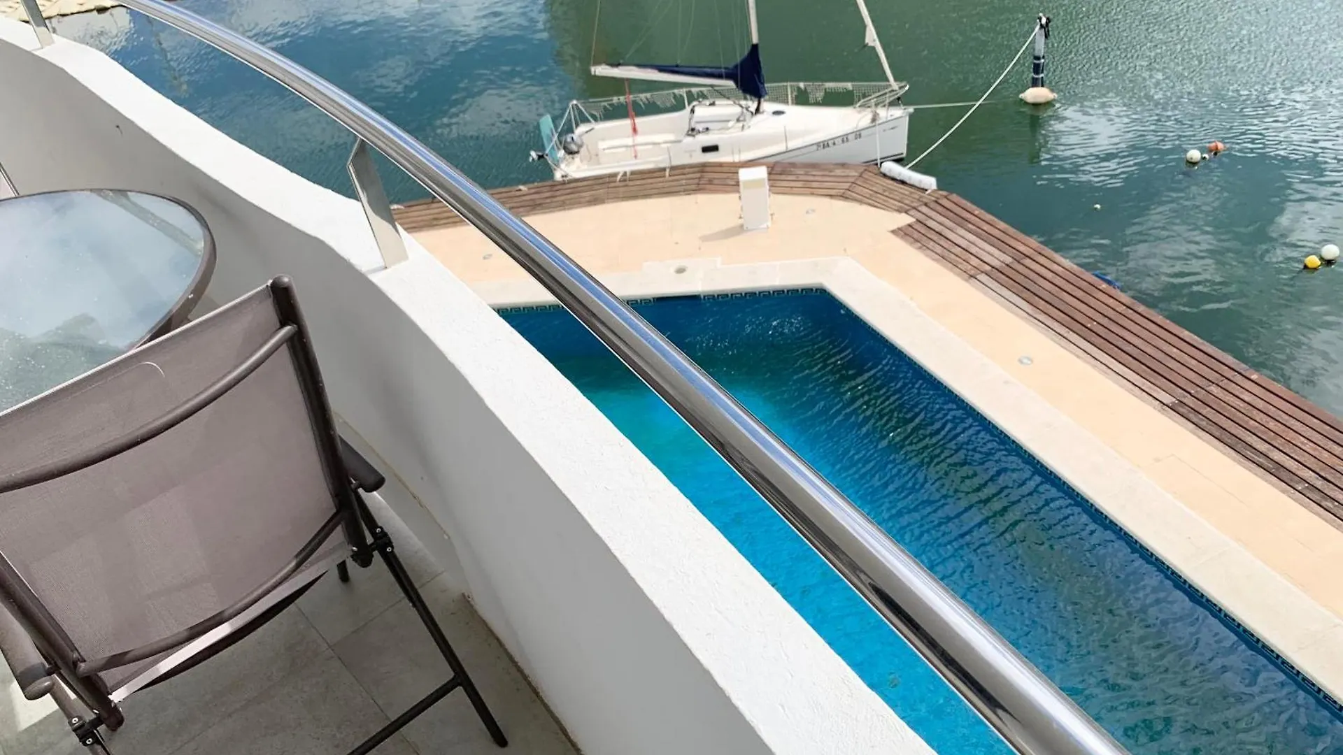 Apartamento Con Piscina - Magnificas Vistas A Canal - Aire Acondicionado B Rosas España
